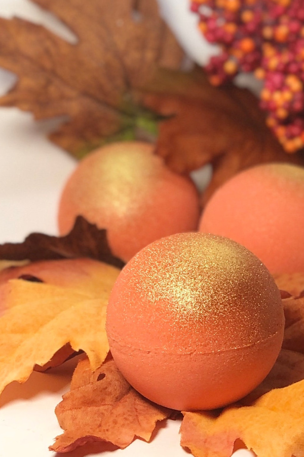 Non-candy Halloween gifts for tweens and teens: Pumpkin spice bath bombs