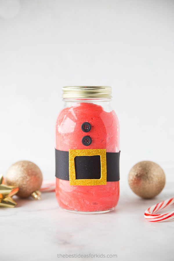 Your teens can make this Santa fluffy slime with the recipe from The Best Ideas for Kids