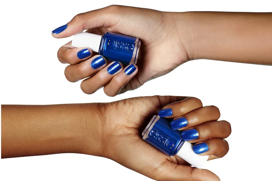 Hot winter nail trends of 2021-2022 that are sophisticated, not silly