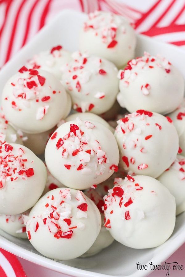 These yummy, no-bake peppermint Oreo truffles from Two Twenty One make a great DIY gift