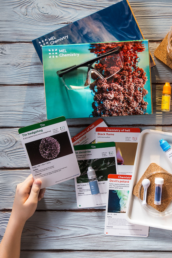 MEL Science subscription boxes for kids just might make them love science | sponsor