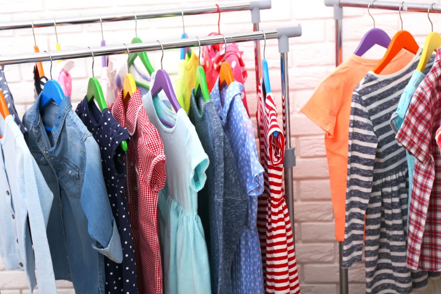 A comparison of the best kids consignment shops online: Where to buy, and where to sell.