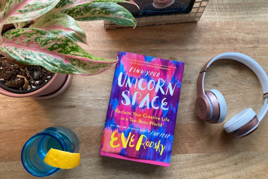 8 wonderful Mother’s Day gift book ideas to celebrate all she is, and all she loves.