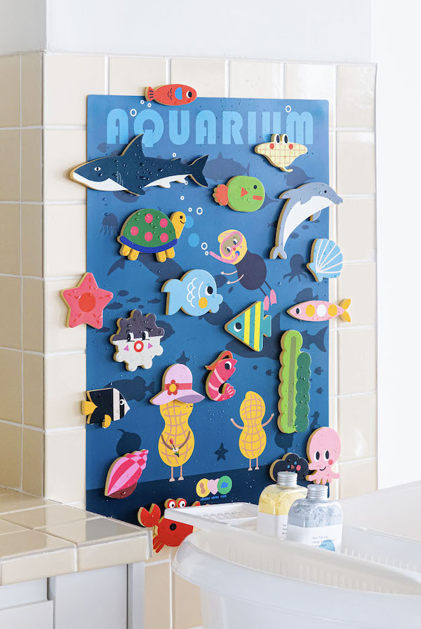 Nahthing Project aquarium themed bath stickers | The coolest 3 year old birthday gifts