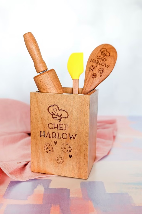 Personalized baking set from A Few Spare Moments | The coolest 5 year old gifts
