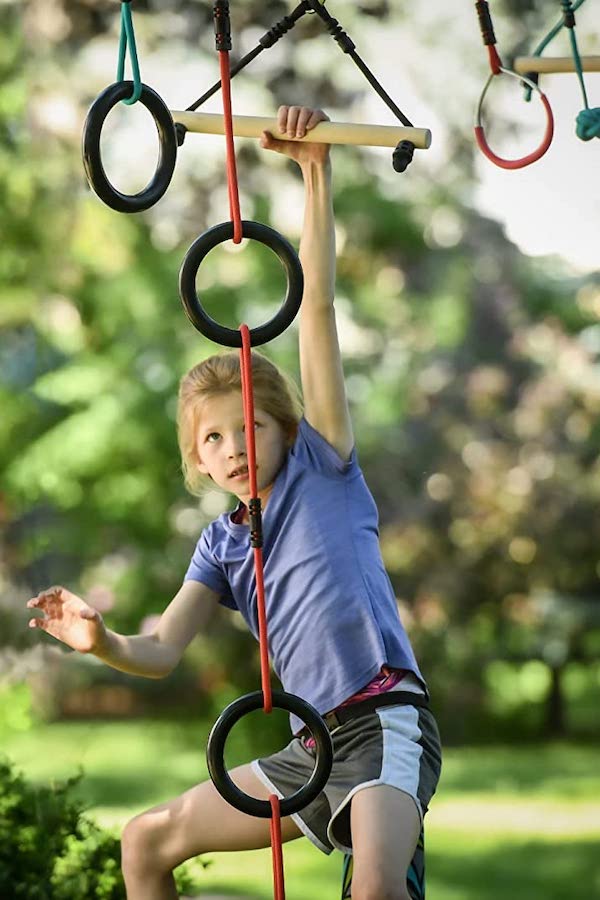 Slackers Ninjaline outdoor obstacle course | The coolest gifts for 6 year olds