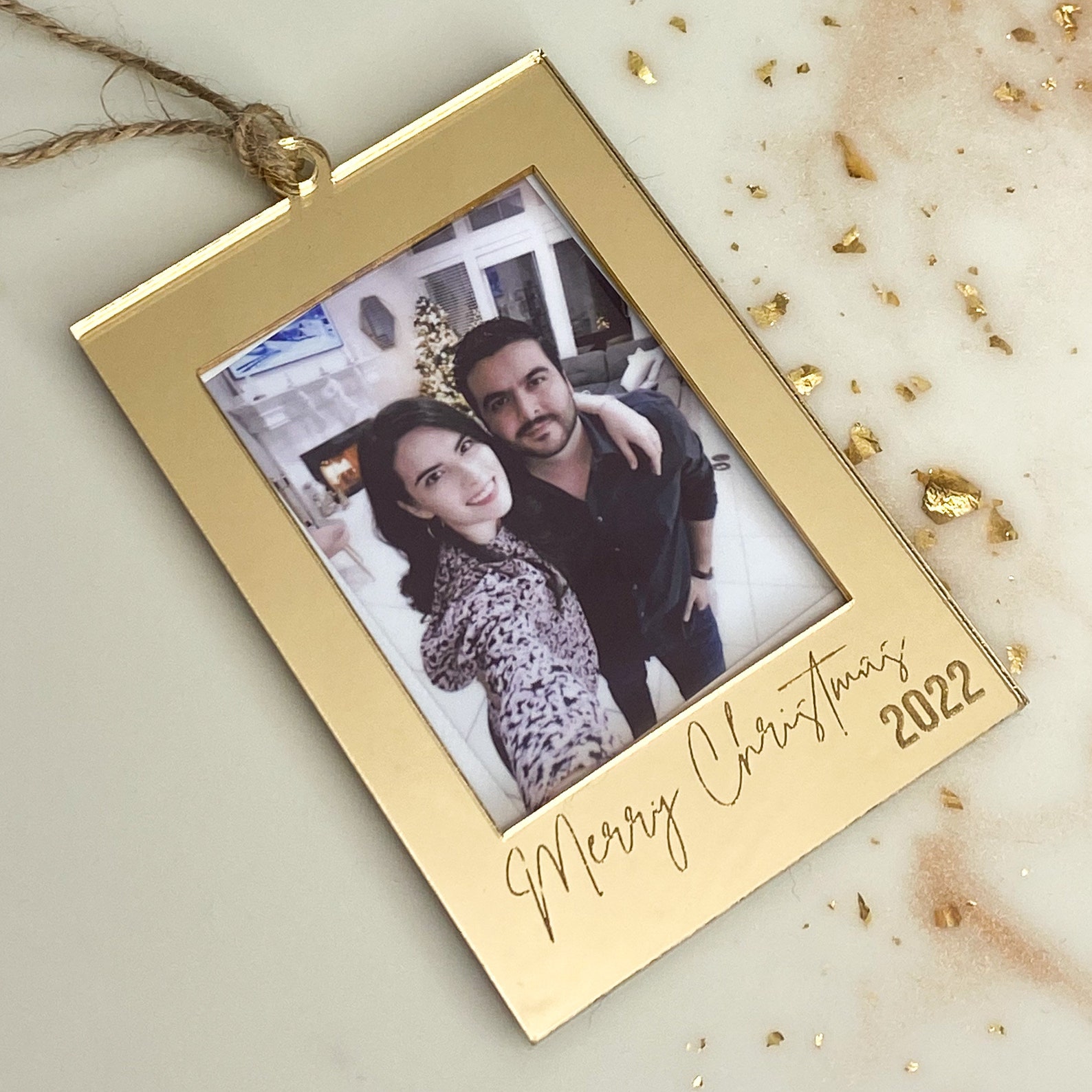 Personalized photo frame Christmas ornament: Best gifts under $15