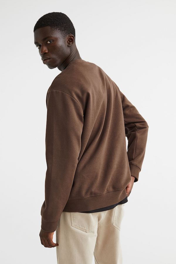 Cool gifts under $20 for Father's Day: Cozy sweatshirt from H&M
