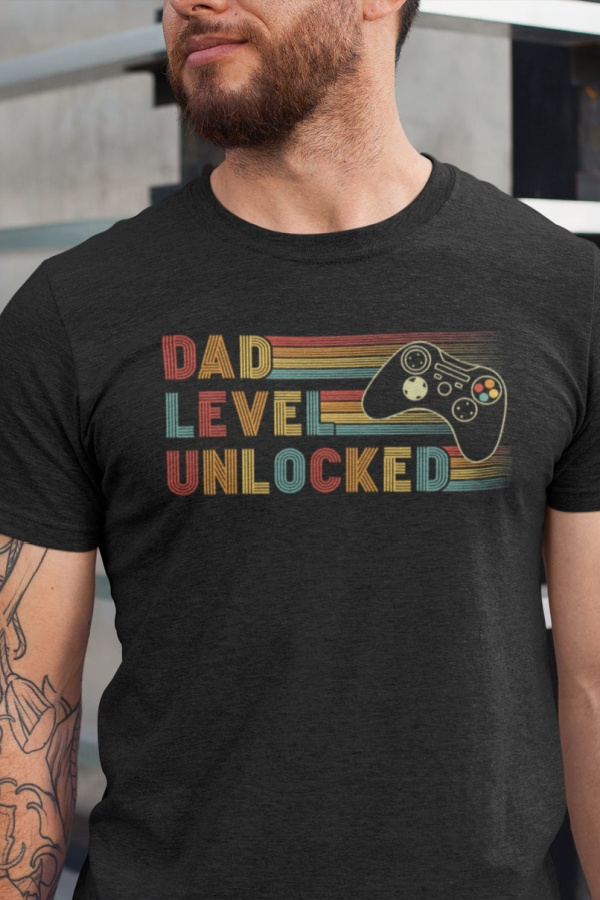 Gamer Dad tee on Etsy: Cool Father's Day gifts under $20