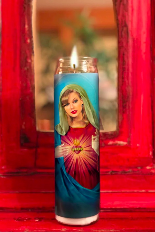 The best Taylor Swift Gifts like this prayer candle from Flix Wix