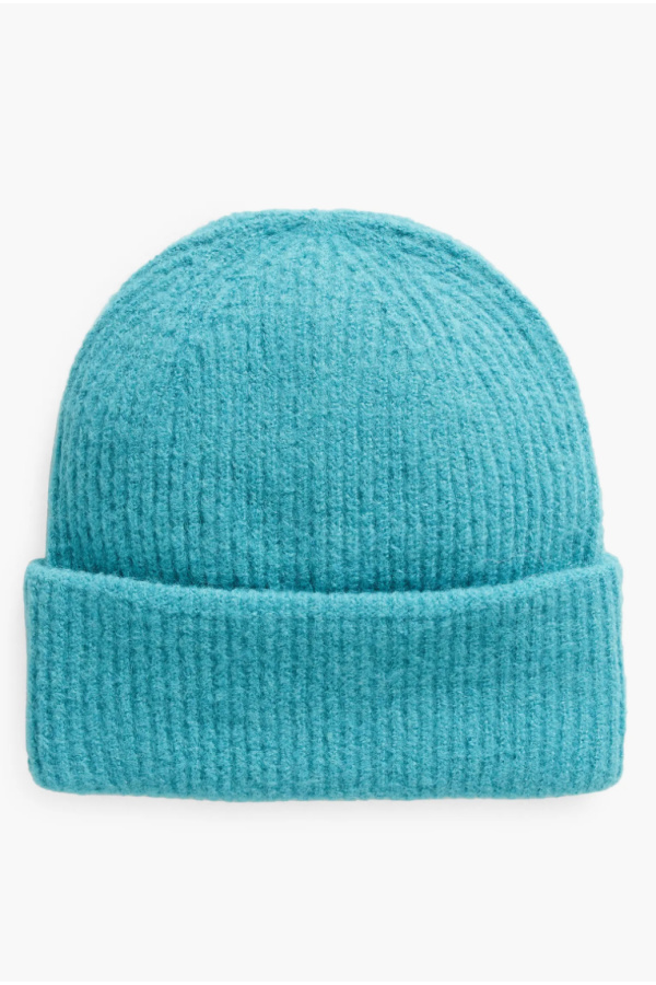 Best kids gifts under $15: Knit hat from Nordstrom