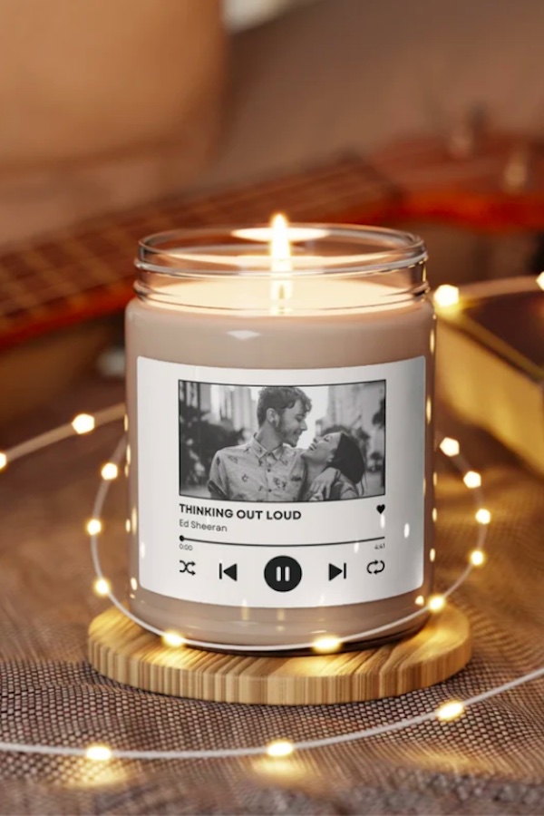 Best Etsy Valentine's Day gifts for him: custom song candle from ShopAutumn & Jade 
