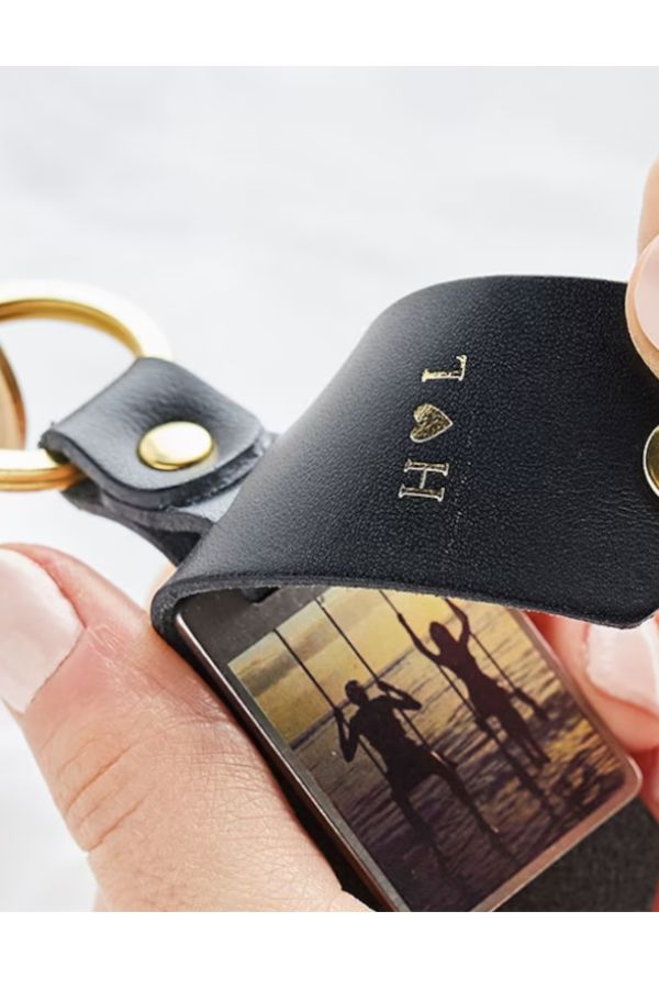 Best Etsy Valentine's Day gifts for him: Create Gift Love leather photo key chain