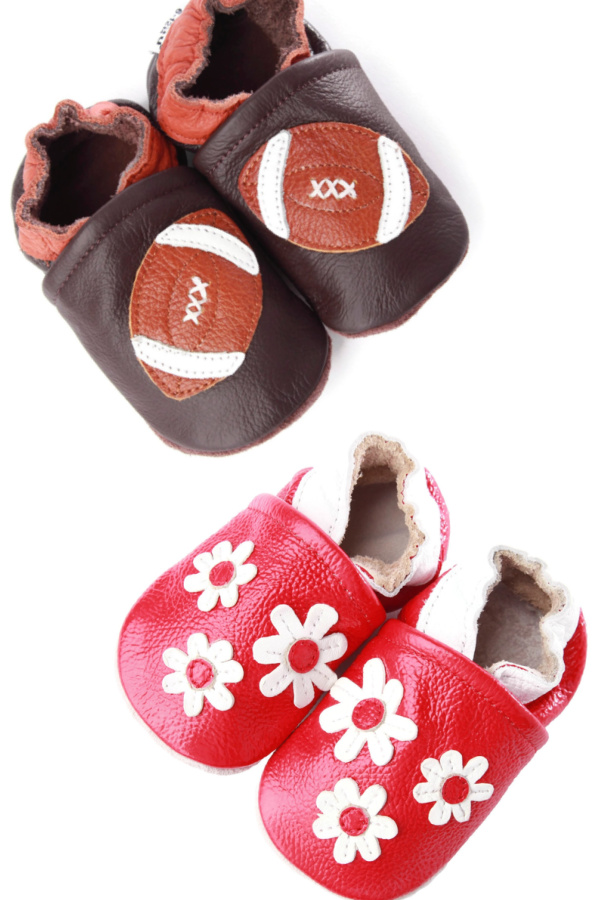 10 best baby gifts under $10: Handmade soft sole baby shoes from KidZuu on etsy