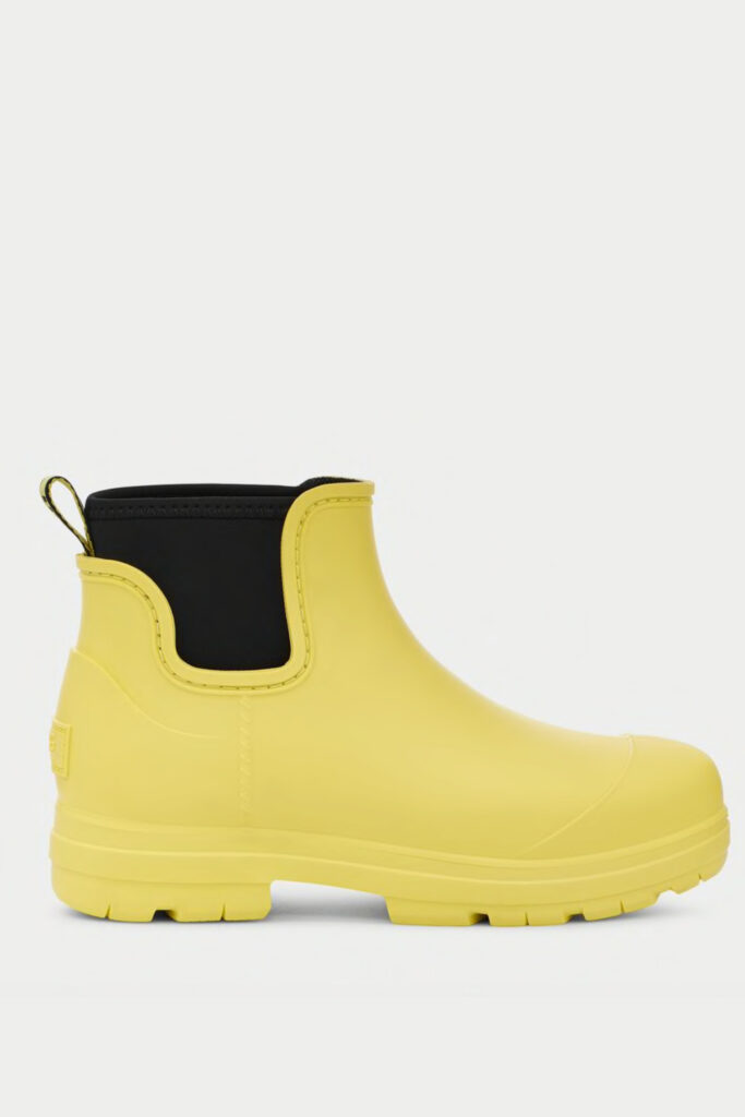 UGG Women's Droplet rain boot on sale: Perfect for spring showers!