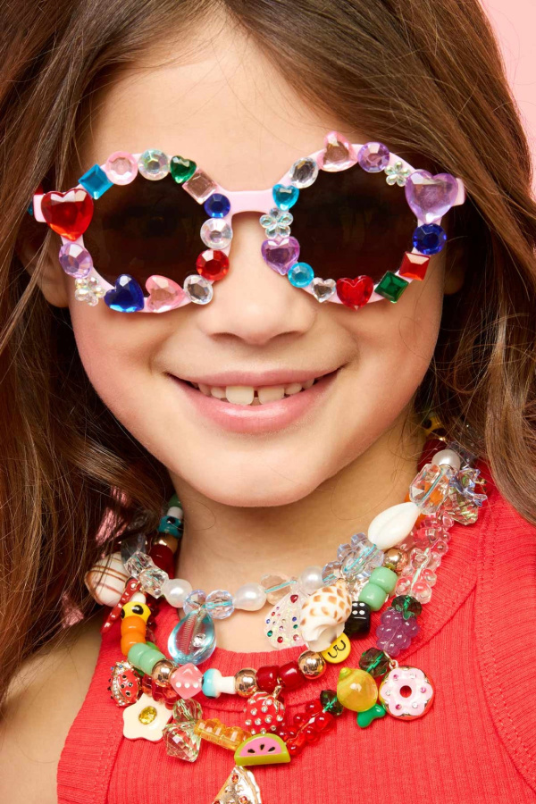 Sparkle and Shine Gemify Sunglasses & Case: A fun craft kit that makes a great gift for 7 year olds