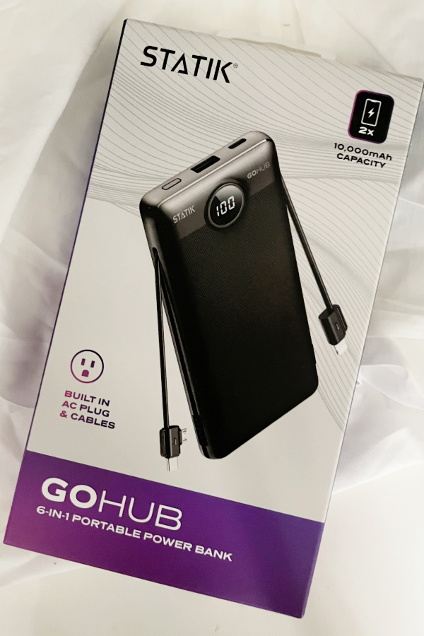 Unboxing the Breo Box 2024 Summer Box: Statik GoHub Portable Power