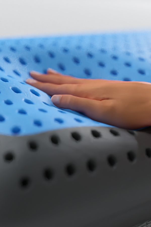 Eight Sleep Carbon Air Pillow