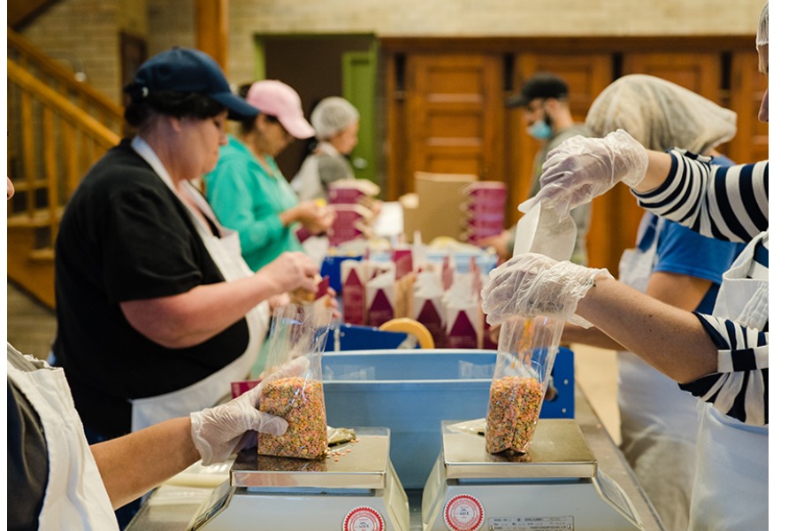 12 spectacular food gifts that give back to people in need